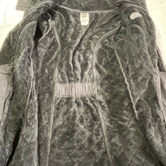 The North Face Black Quilted Faux Fur Lined Zip Up Coat sz Xtra Small - Picture 8 of 9